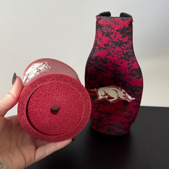 Arkansas Razorbacks Koozie Set - Picture 2 of 3